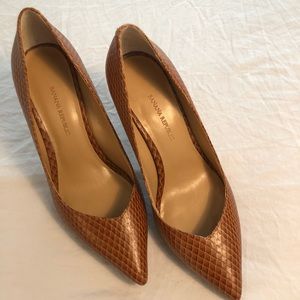 BANANA REPUBLIC shoes